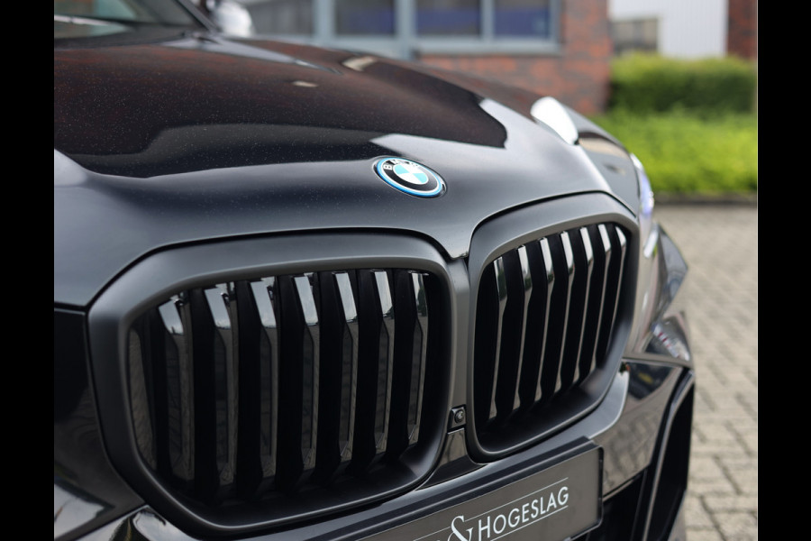 BMW X5 50e xDrive | Pano - Trekhaak - B&W