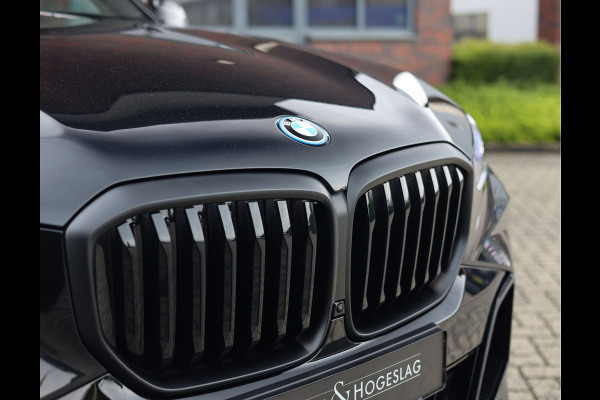 BMW X5 50e xDrive | Pano - Trekhaak - B&W