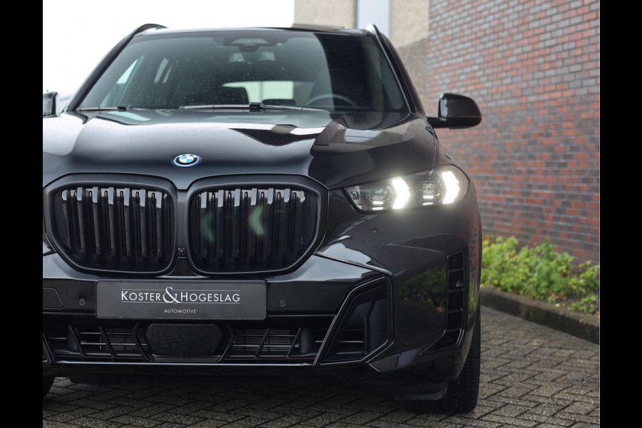 BMW X5 50e xDrive | Pano - Trekhaak - B&W