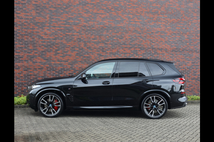 BMW X5 50e xDrive | Pano - Trekhaak - B&W