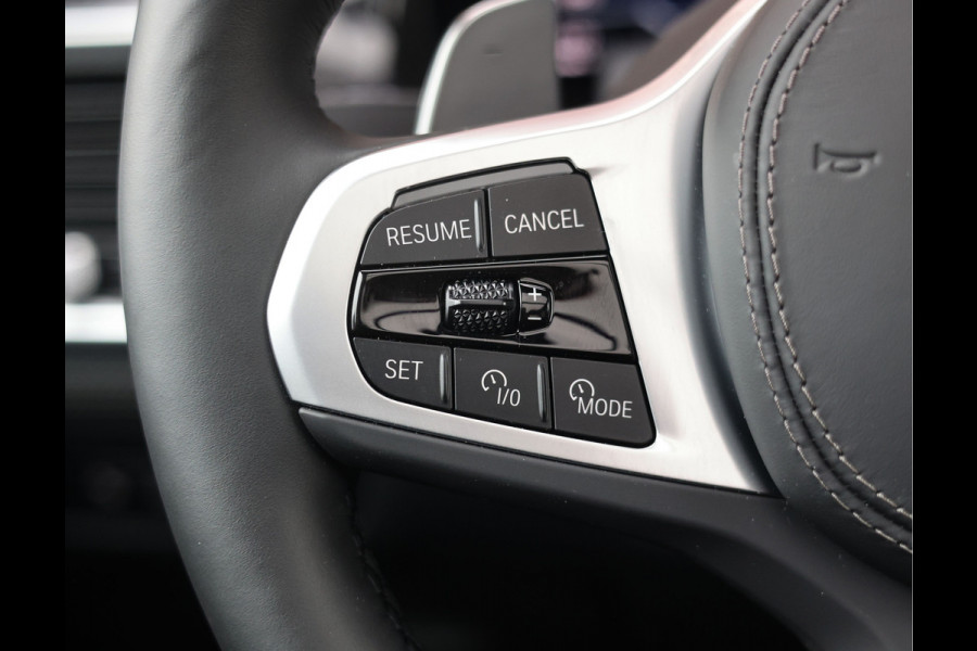 BMW X5 50e xDrive | Pano - Trekhaak - B&W