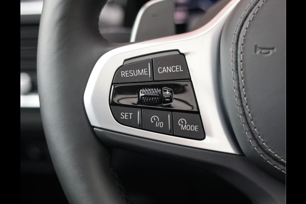 BMW X5 50e xDrive | Pano - Trekhaak - B&W