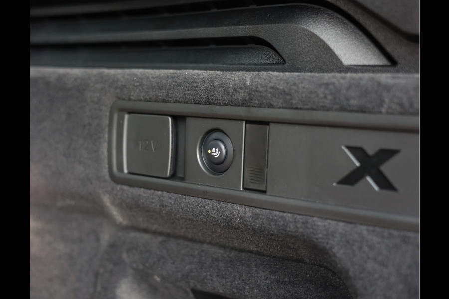 BMW X5 50e xDrive | Pano - Trekhaak - B&W