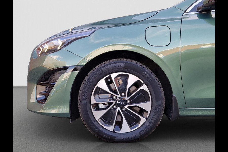 Kia Ceed Sportswagon 1.6 GDI PHEV DynamicPlusLine | Trekhaak| Dodehoek | Camera | Stoelverwarming | LED | Key-Less |