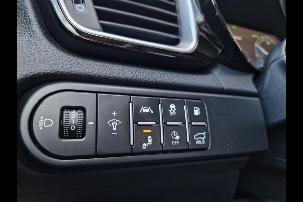Kia Ceed Sportswagon 1.6 GDI PHEV DynamicPlusLine | Trekhaak| Dodehoek | Camera | Stoelverwarming | LED | Key-Less |
