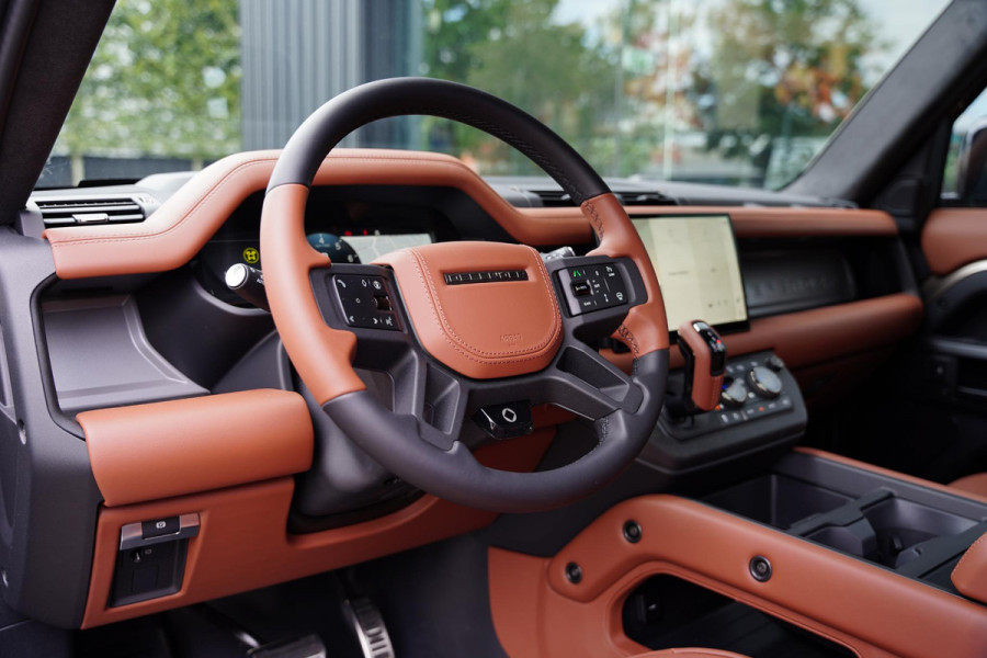 Land Rover Defender 110 P 635 Octa 4.4 Edition One GERESERVEERD