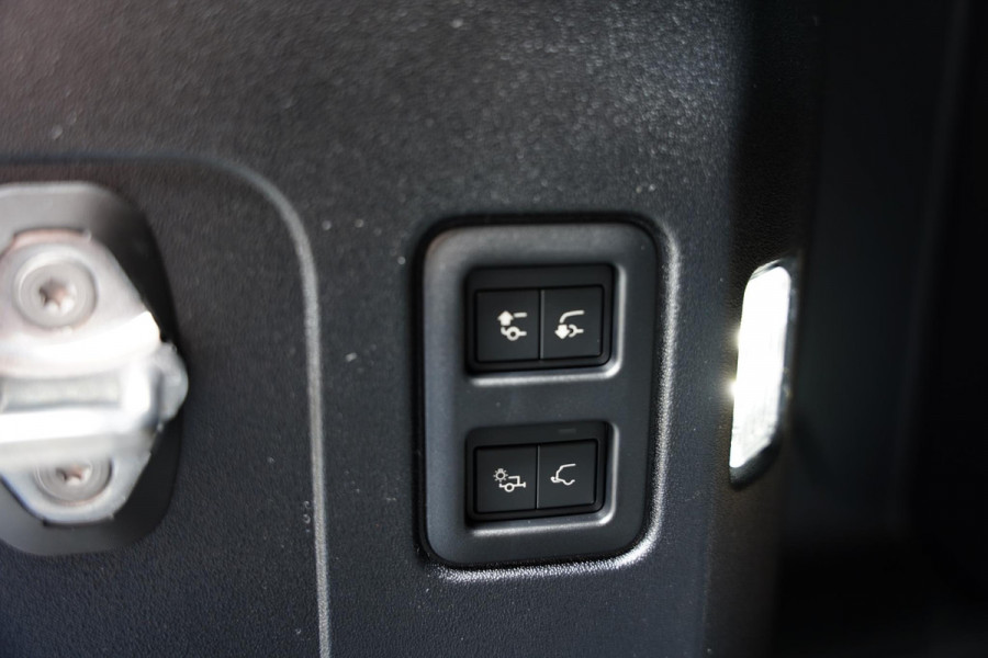 Land Rover Defender 110 P 635 Octa 4.4 Edition One GERESERVEERD