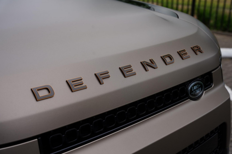 Land Rover Defender 110 P 635 Octa 4.4 Edition One GERESERVEERD
