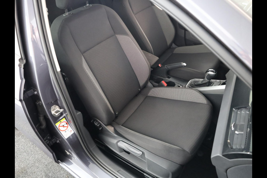 Volkswagen Polo 1.0 TSI Life Edition 95 pk Automaat (DSG) | Verlengde garantie | Navigatie via App | Parkeersensoren achter | Achteruitrijcamera | Adaptieve cruise control | LED koplampen |