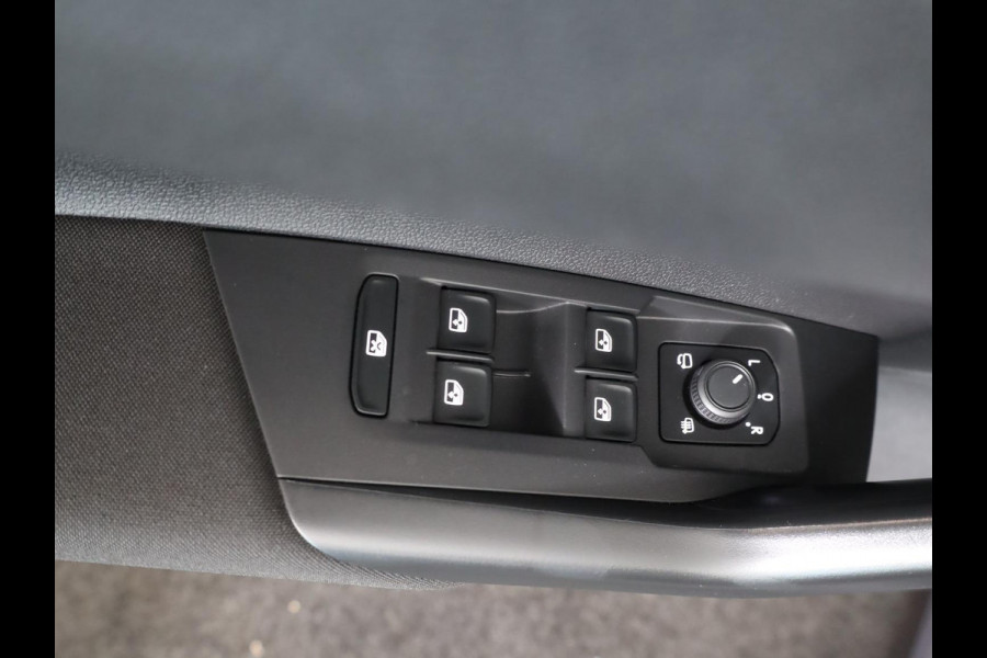 Volkswagen Polo 1.0 TSI Life Edition 95 pk Automaat (DSG) | Verlengde garantie | Navigatie via App | Parkeersensoren achter | Achteruitrijcamera | Adaptieve cruise control | LED koplampen |
