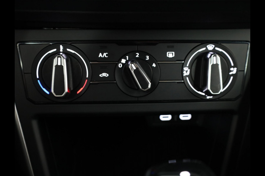 Volkswagen Polo 1.0 TSI Life Edition 95 pk Automaat (DSG) | Verlengde garantie | Navigatie via App | Parkeersensoren achter | Achteruitrijcamera | Adaptieve cruise control | LED koplampen |