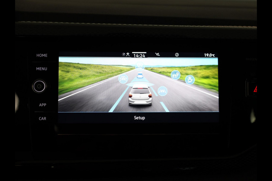 Volkswagen Polo 1.0 TSI Life Edition 95 pk Automaat (DSG) | Verlengde garantie | Navigatie via App | Parkeersensoren achter | Achteruitrijcamera | Adaptieve cruise control | LED koplampen |