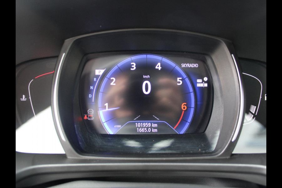 Renault Kadjar 1.3 TCe Intens | TREKHAAK | NAVIGATIE | STOELVERWARMING |