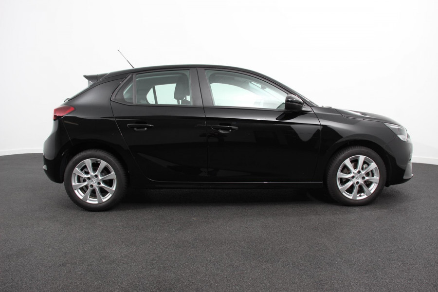 Opel Corsa 1.2 Automaat Edition Navigatie Apple Carplay/Android Auto Parkeersensor achter Camera Stoel- en stuurverwarming Cruise Control
