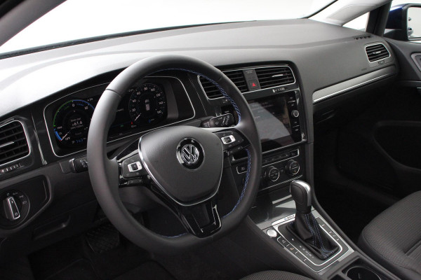 Volkswagen e-Golf Edition Volkswagen e-Golf e-Golf  | Navigatie | Climate Control | Virtuele Cockpit | Full Led | Camera | Cruise control adaptief | Parkeer sensoren | Lichtmetalen Velgen |