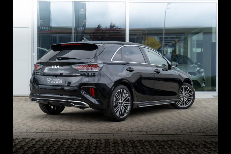Kia Ceed 1.5 T-GDi GT-PlusLine | UNIEKE AUTO | OP VOORRAAD DIRECT RIJDEN | schuifkanteldak | JBL Speakers | Elektrische verstelbare stoelen met geheugenfunctie |
