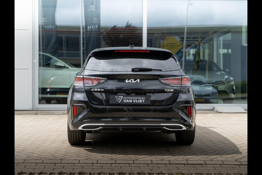 Kia Ceed 1.5 T-GDi GT-PlusLine | UNIEKE AUTO | OP VOORRAAD DIRECT RIJDEN | schuifkanteldak | JBL Speakers | Elektrische verstelbare stoelen met geheugenfunctie |