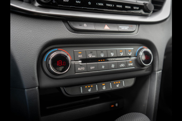 Kia Ceed 1.5 T-GDi GT-PlusLine | UNIEKE AUTO | OP VOORRAAD DIRECT RIJDEN | schuifkanteldak | JBL Speakers | Elektrische verstelbare stoelen met geheugenfunctie |