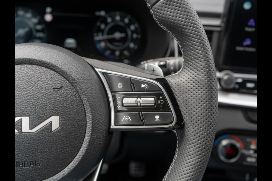 Kia Ceed 1.5 T-GDi GT-PlusLine | UNIEKE AUTO | OP VOORRAAD DIRECT RIJDEN | schuifkanteldak | JBL Speakers | Elektrische verstelbare stoelen met geheugenfunctie |