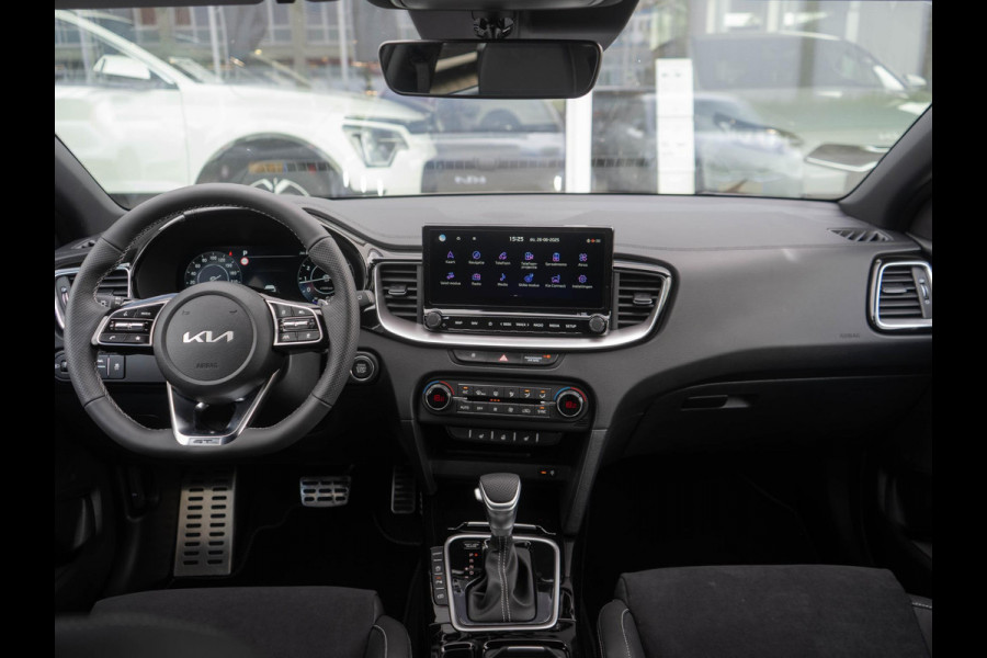 Kia Ceed 1.5 T-GDi GT-PlusLine | UNIEKE AUTO | OP VOORRAAD DIRECT RIJDEN | schuifkanteldak | JBL Speakers | Elektrische verstelbare stoelen met geheugenfunctie |