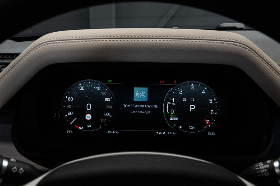 Land Rover Defender 110 2.0 P400e 110 SE *Meridian / Luchtvering / Panorama / Surround-view / Memory *