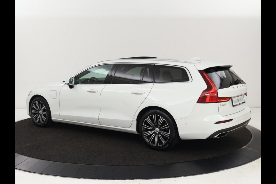 Volvo V60 2.0 T8 Recharge AWD Inscription | Panoramadak | Head-Up | Leder | Harman/Kardon | Trekhaak | Stoelverwarming | 360 Camera | Adaptive cruise | Carplay | Navigatie