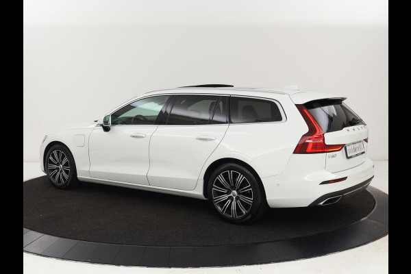 Volvo V60 2.0 T8 Recharge AWD Inscription | Panoramadak | Head-Up | Leder | Harman/Kardon | Trekhaak | Stoelverwarming | 360 Camera | Adaptive cruise | Carplay | Navigatie