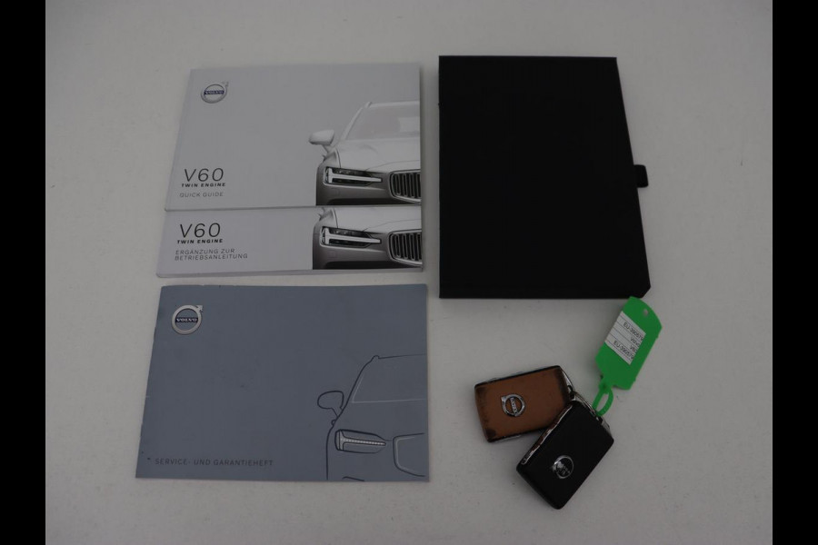 Volvo V60 2.0 T8 Recharge AWD Inscription | Panoramadak | Head-Up | Leder | Harman/Kardon | Trekhaak | Stoelverwarming | 360 Camera | Adaptive cruise | Carplay | Navigatie