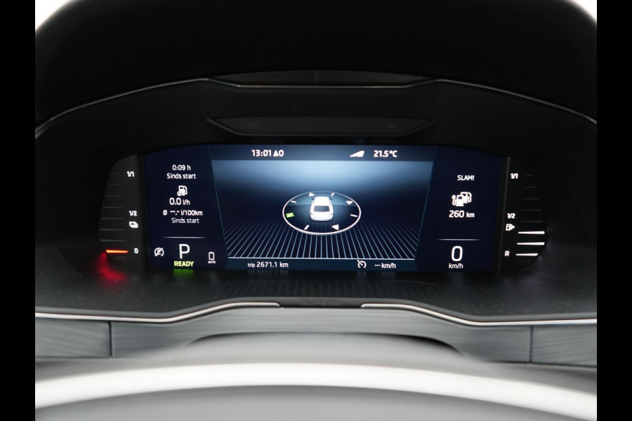 Škoda Superb Combi 1.4 TSI iV Business Edition Plus Plug In Hybrid 218pk Dealer O.H PHEV | Trekhaak Af Fabriek | Panodak | Cruise Control | Camera | Sportstoelen Verwarmd | Crystal LED | Apple Carplay | Navigatie | DAB |