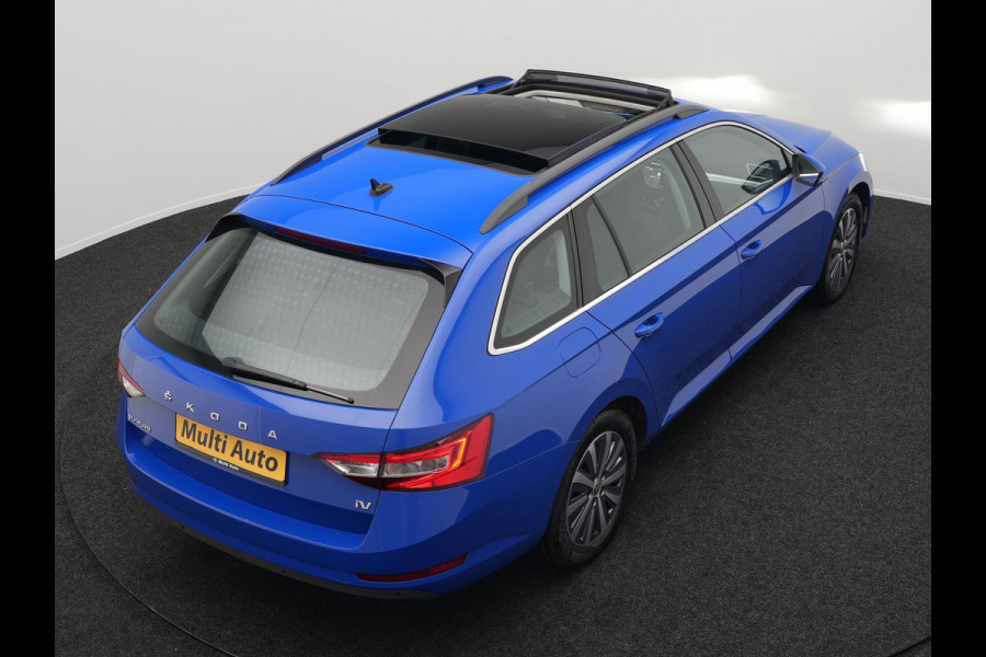 Škoda Superb Combi 1.4 TSI iV Business Edition Plus Plug In Hybrid 218pk Dealer O.H PHEV | Trekhaak Af Fabriek | Panodak | Cruise Control | Camera | Sportstoelen Verwarmd | Crystal LED | Apple Carplay | Navigatie | DAB |