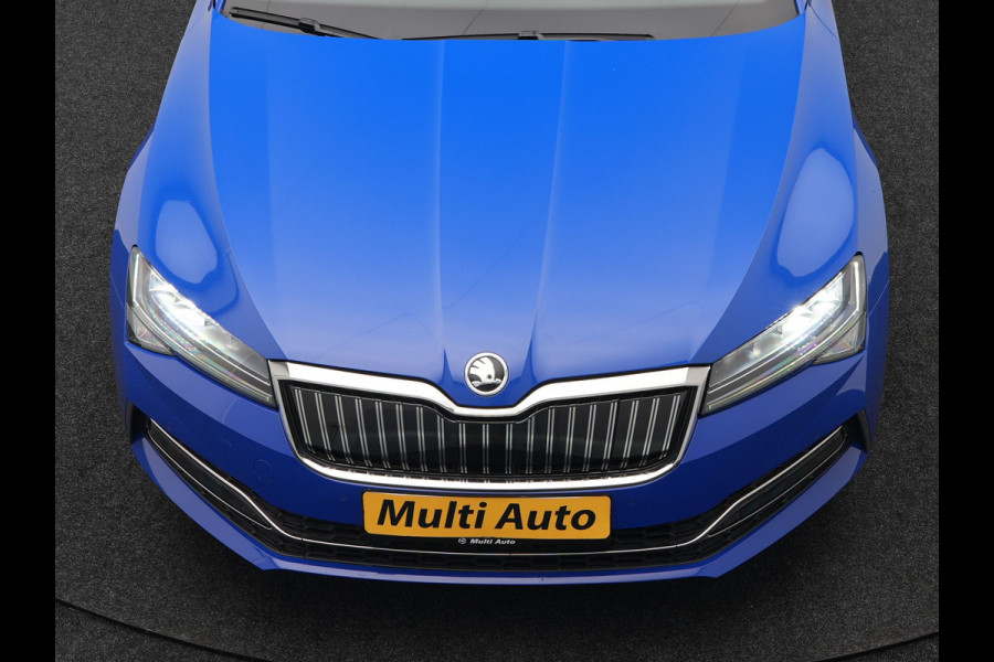 Škoda Superb Combi 1.4 TSI iV Business Edition Plus Plug In Hybrid 218pk Dealer O.H PHEV | Trekhaak Af Fabriek | Panodak | Cruise Control | Camera | Sportstoelen Verwarmd | Crystal LED | Apple Carplay | Navigatie | DAB |