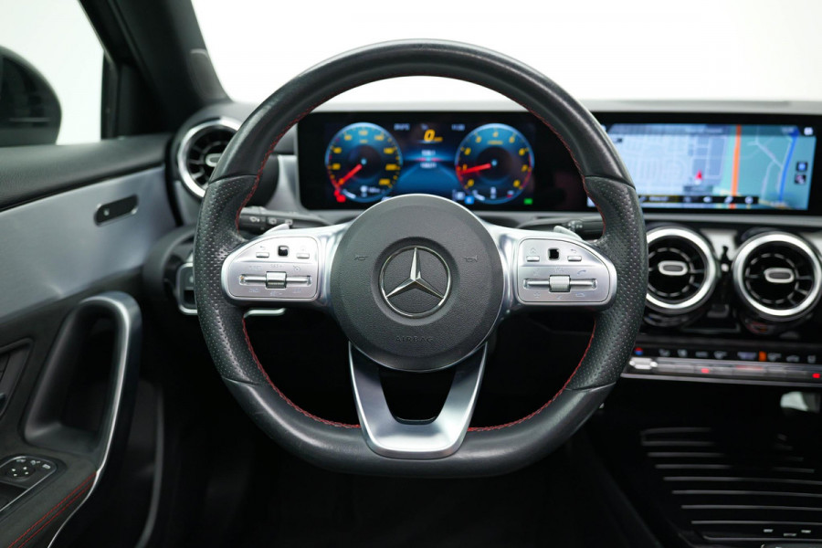 Mercedes-Benz A-Klasse A200 Business Solution AMG |Pano|Camera|Carplay|