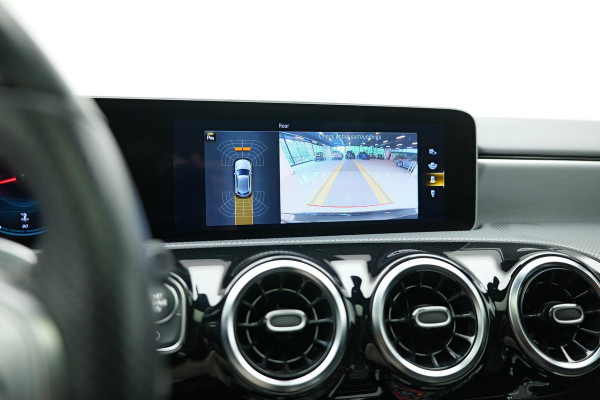Mercedes-Benz A-Klasse A200 Business Solution AMG |Pano|Camera|Carplay|