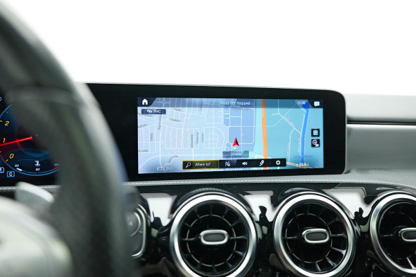 Mercedes-Benz A-Klasse A200 Business Solution AMG |Pano|Camera|Carplay|