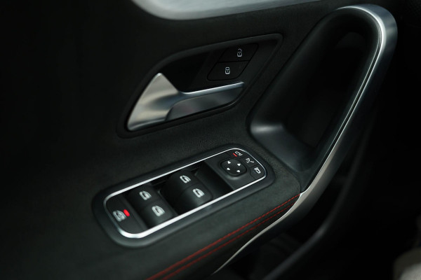 Mercedes-Benz A-Klasse A200 Business Solution AMG |Pano|Camera|Carplay|