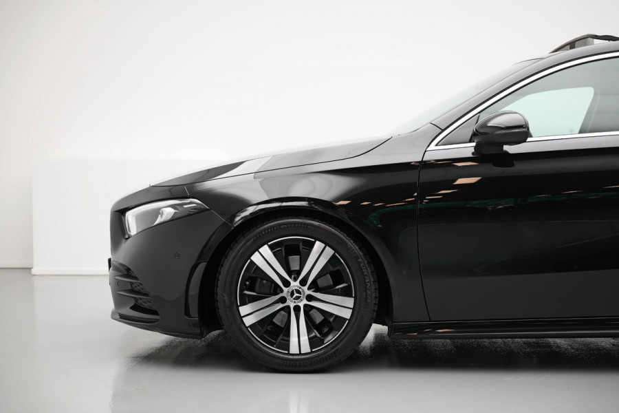 Mercedes-Benz A-Klasse A200 Business Solution AMG |Pano|Camera|Carplay|