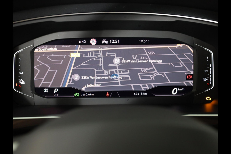 Volkswagen Tiguan 1.4 TSI eHybrid R-Line Business+ 245 pk Automaat (DSG) | Navigatie | Elektr. trekhaak | Parkeersensoren (Park assist) | Rondomzicht camera | Black Style pakket | R-Line |