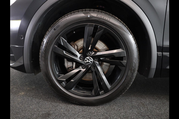 Volkswagen Tiguan 1.4 TSI eHybrid R-Line Business+ 245 pk Automaat (DSG) | Navigatie | Elektr. trekhaak | Parkeersensoren (Park assist) | Rondomzicht camera | Black Style pakket | R-Line |