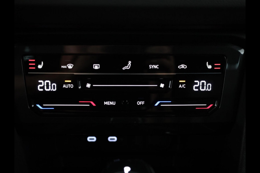 Volkswagen Tiguan 1.4 TSI eHybrid R-Line Business+ 245 pk Automaat (DSG) | Navigatie | Elektr. trekhaak | Parkeersensoren (Park assist) | Rondomzicht camera | Black Style pakket | R-Line |