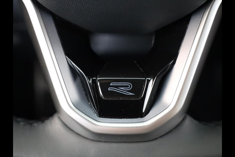 Volkswagen Tiguan 1.4 TSI eHybrid R-Line Business+ 245 pk Automaat (DSG) | Navigatie | Elektr. trekhaak | Parkeersensoren (Park assist) | Rondomzicht camera | Black Style pakket | R-Line |