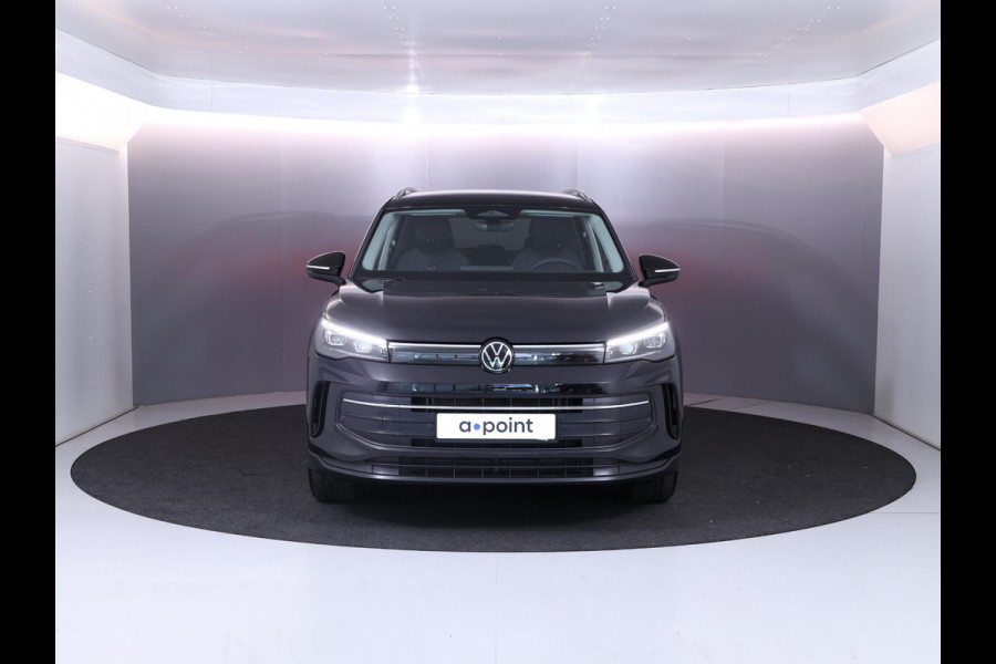 Volkswagen Tiguan 1.4 TSI eHybrid R-Line Business+ 245 pk Automaat (DSG) | Navigatie | Elektr. trekhaak | Parkeersensoren (Park assist) | Rondomzicht camera | Black Style pakket | R-Line |