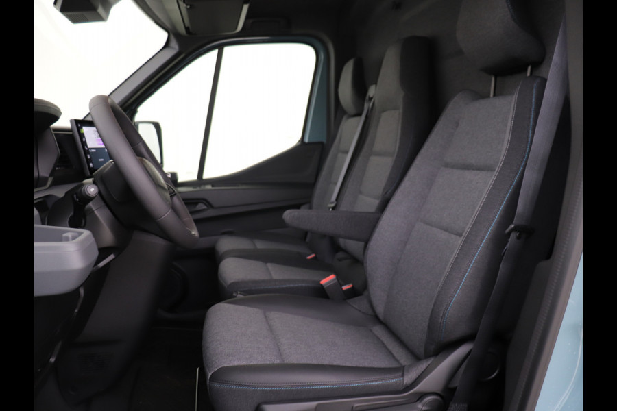 Renault Master T35 150 PK L2H2 EXTRA NIEUW MODEL ( BPM VRIJ ) LED AIRCO ECC CARPLAY CAMERA PARKEERSENSOREN LANE ASSIST 270 GRADEN DEUREN