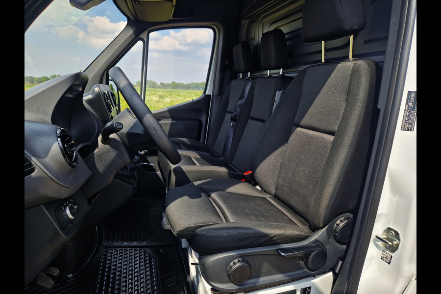 Mercedes-Benz Sprinter 211 1.9 CDI L2 H2 - 110 Pk - Euro 6 - MBUX - Parkeercamera