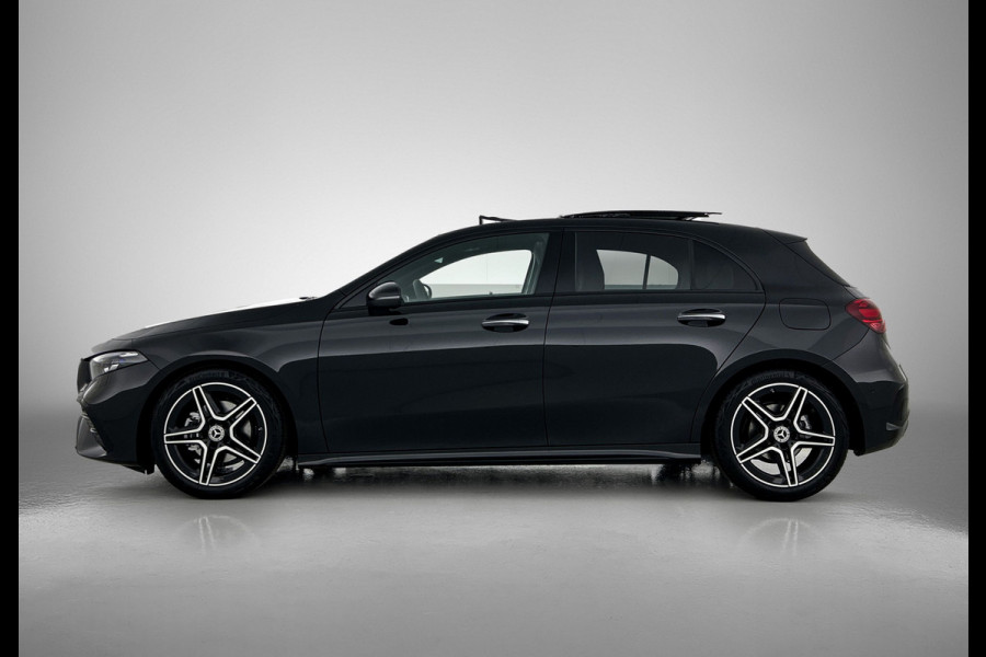 Mercedes-Benz A-Klasse 180 Business Solution AMG | Nightpakket | Parkeerpakket met achteruitrijcamera | KEYLESS GO | Sfeerverlichting | MULTIBEAM LED | Extra USB-poorten | Verwarmde stoelen vooraan | Spiegelpakket |