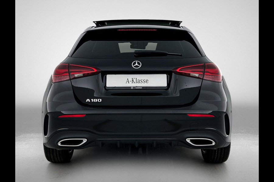 Mercedes-Benz A-Klasse 180 Business Solution AMG | Nightpakket | Parkeerpakket met achteruitrijcamera | KEYLESS GO | Sfeerverlichting | MULTIBEAM LED | Extra USB-poorten | Verwarmde stoelen vooraan | Spiegelpakket |