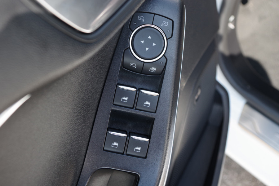 Ford Fiesta 1.0 EcoBoost 125 PK Vignale, Panoramadak, Keyless, Leder, B&O Sound, Adap. Cruise Control, Camera, Carplay