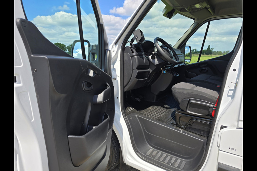 Renault Master T35 2.3 dCi Lowliner - 145 Pk - Euro 6 - Navi - ParkeerCamera - Airco - Cruise Control