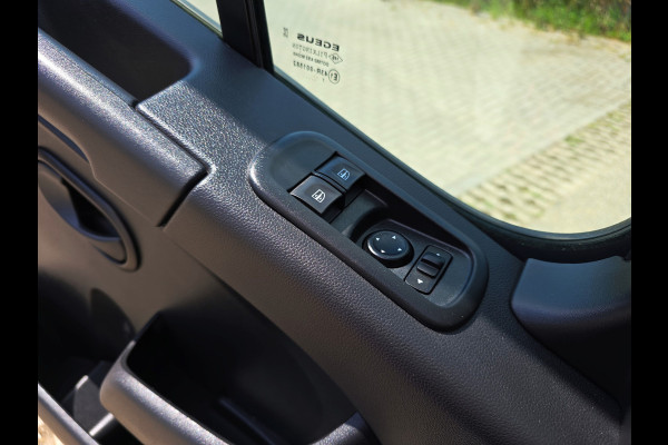 Renault Master T35 2.3 dCi Lowliner - 145 Pk - Euro 6 - Navi - ParkeerCamera - Airco - Cruise Control