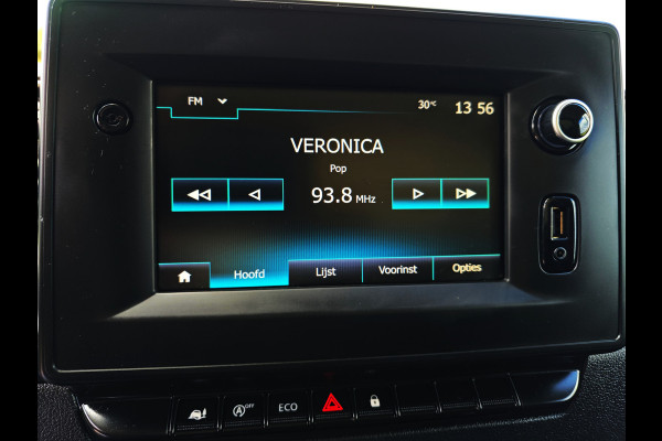 Renault Master T35 2.3 dCi Lowliner - 145 Pk - Euro 6 - Navi - ParkeerCamera - Airco - Cruise Control