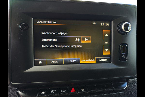 Renault Master T35 2.3 dCi Lowliner - 145 Pk - Euro 6 - Navi - ParkeerCamera - Airco - Cruise Control